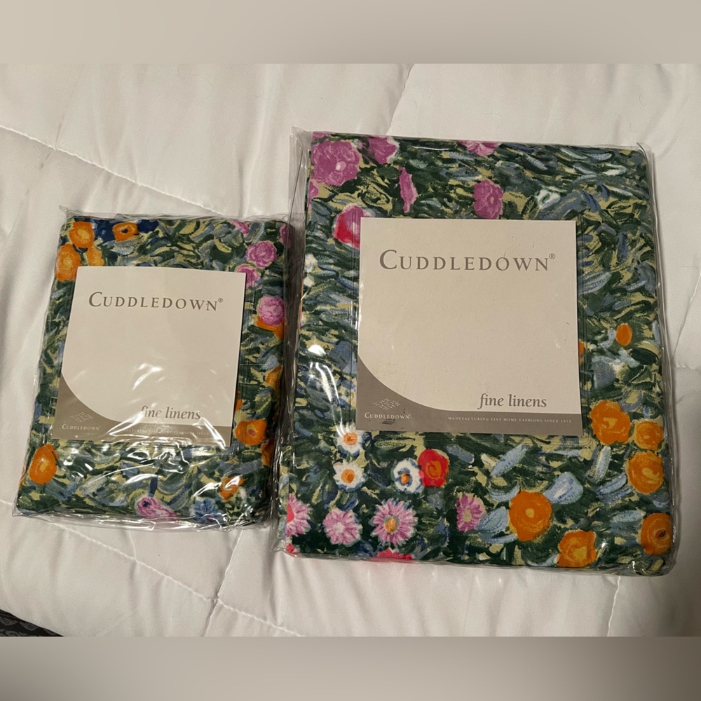 Cuddle Down Garden Monet King Size Pillowcases (Set of 2) – Brand New